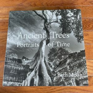 Book Ancient Trees of time by Beth Moon